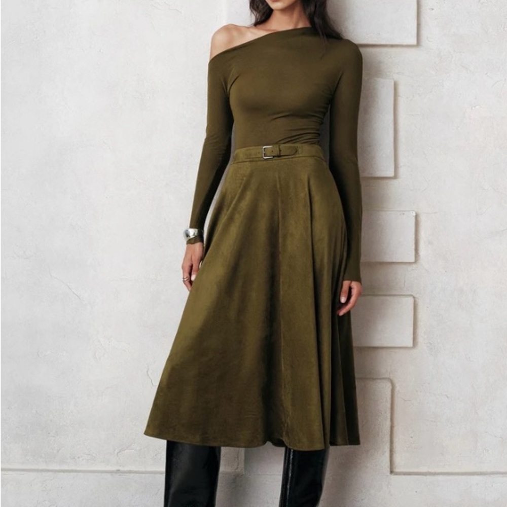 Commense Skirt